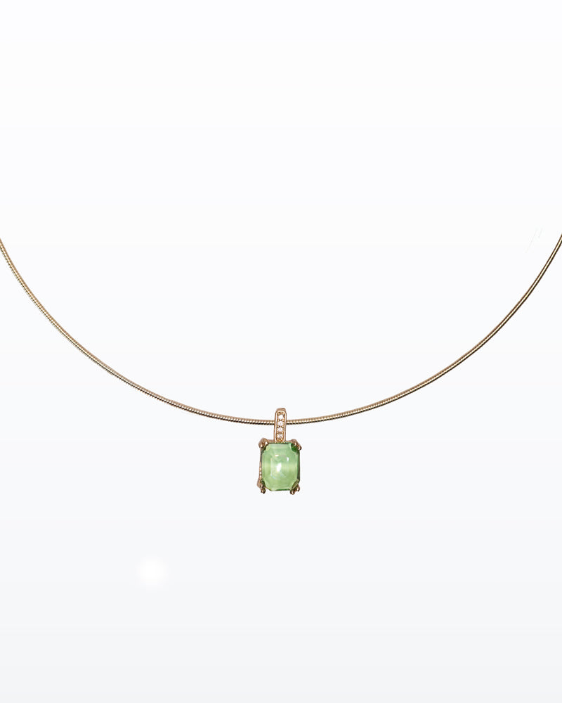 Collana Luce Verde – Choker dorato con pietra luminosa